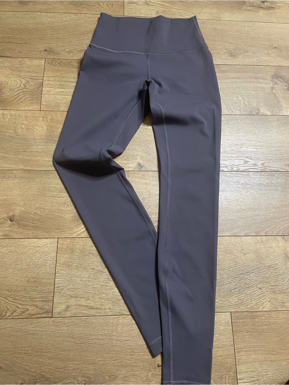 Lululemon Wunder Under High Rise Leggings 28", Size 4- in solid charcoal gray - Picture 9 of 10